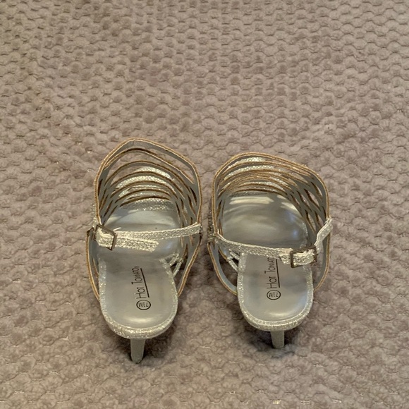 New Glamorous Heels For The Holiday Season - Picture 3 of 7